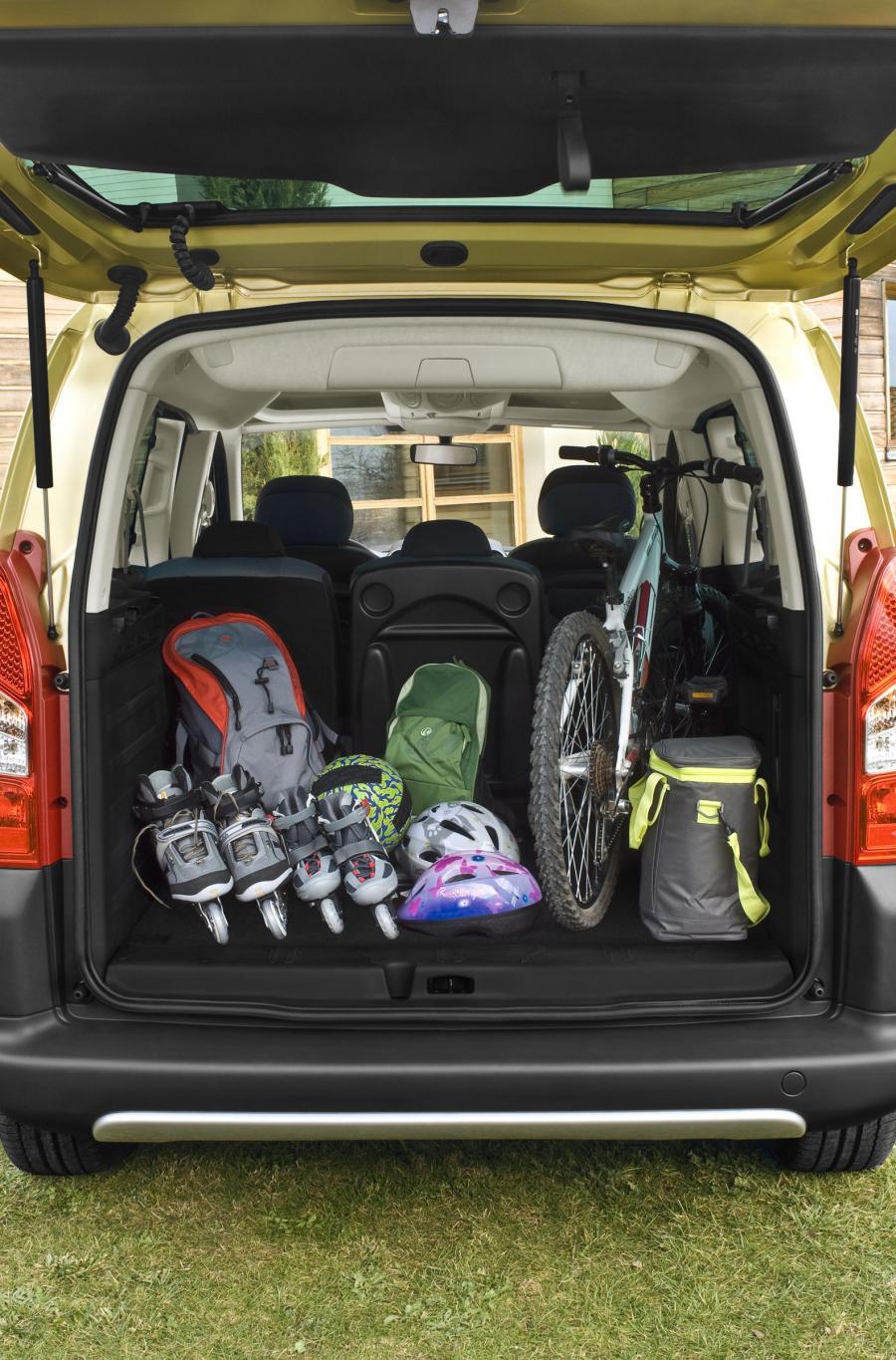  Citroen Berlingo 2009 года  (фото 48 из 72)